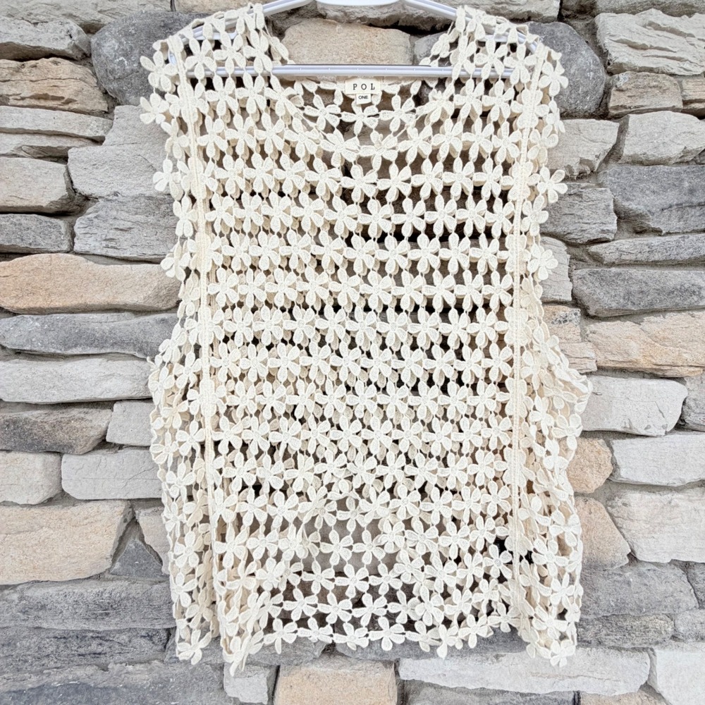 POL Daisy Crochet Top ivory boho cottagecore floral hippie
